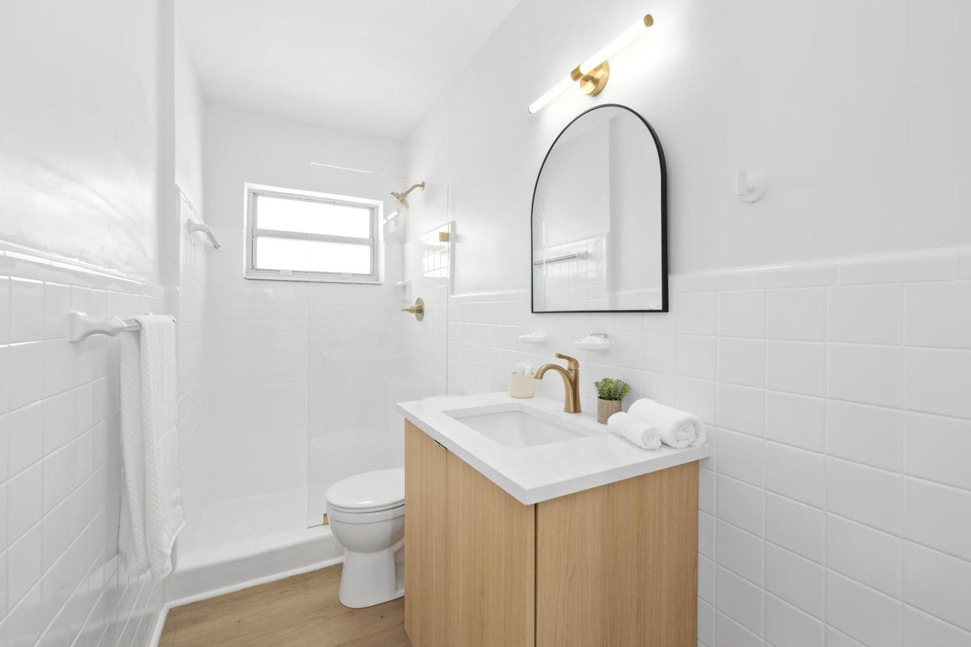 M Lake Worth Beach: Modern Villas with Retro Charm Near Palm Beach Exterior photo