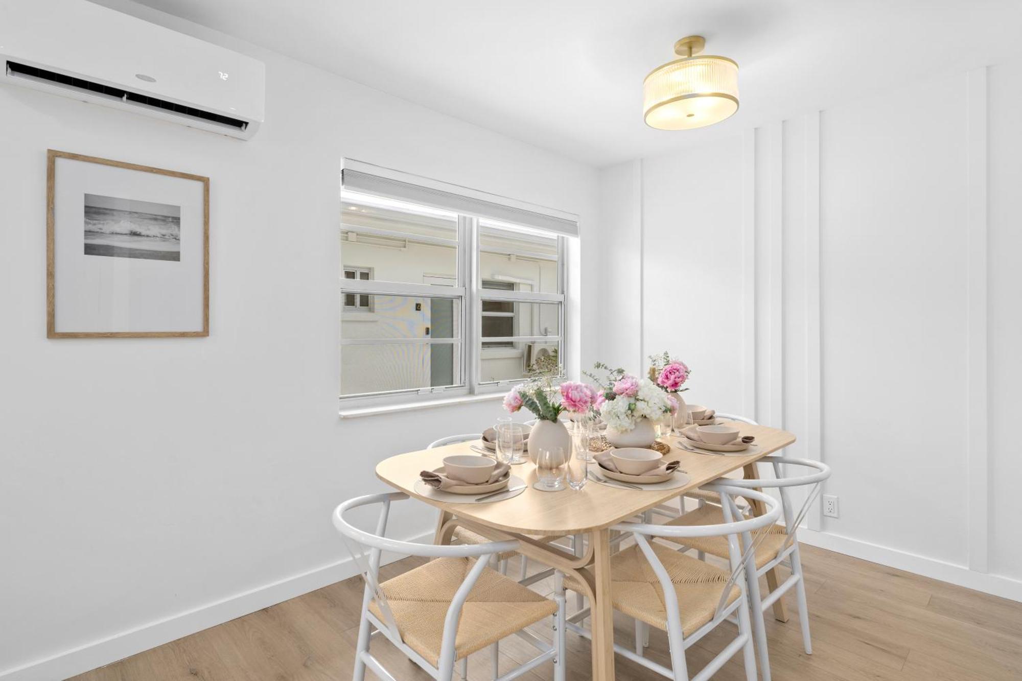 M Lake Worth Beach: Modern Villas with Retro Charm Near Palm Beach Exterior photo